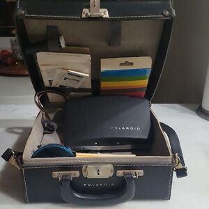 Polaroid Black Vintage Land Camera